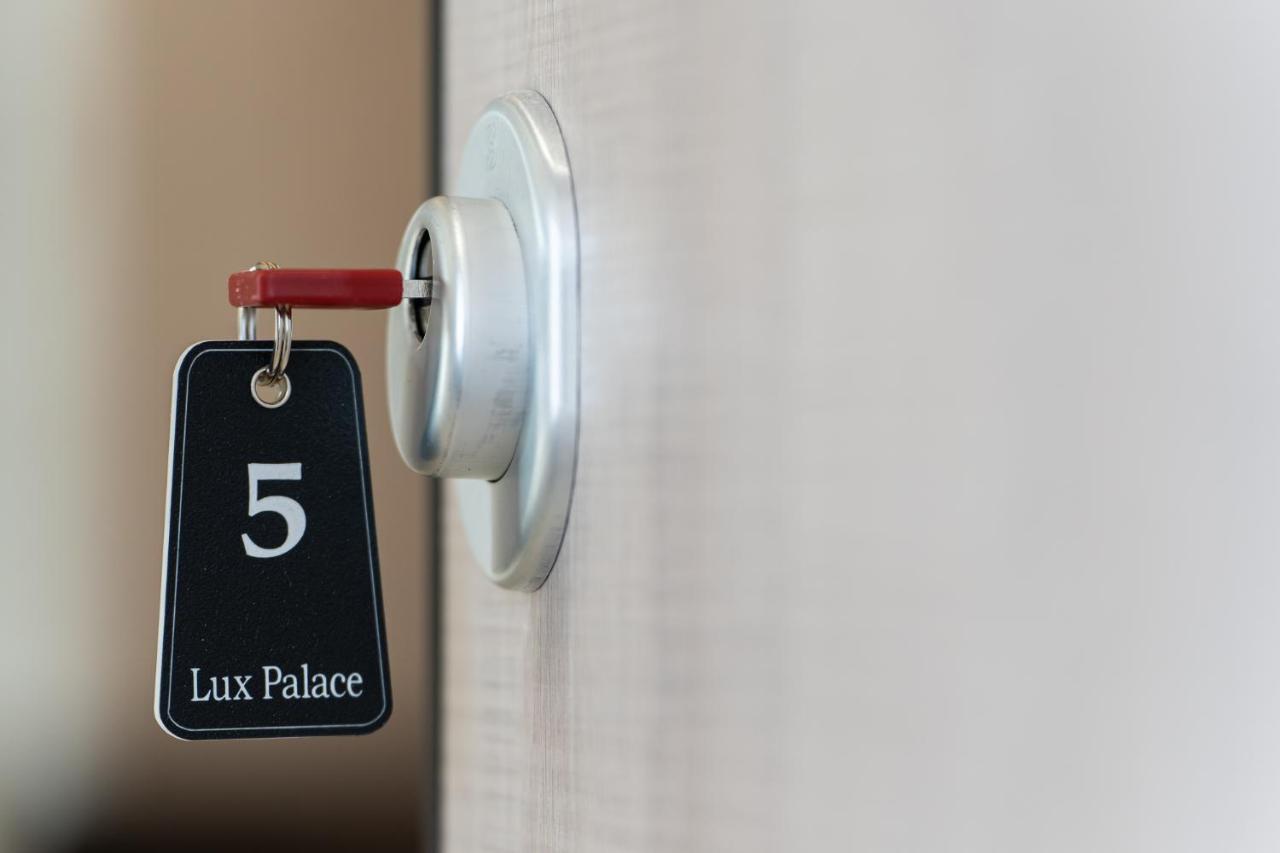 Lux Palace Trikala Esterno foto