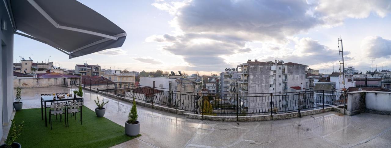 Lux Palace Trikala Esterno foto